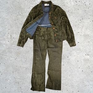 Parasuco Vintage Green Velvet Jacket And Pants Set